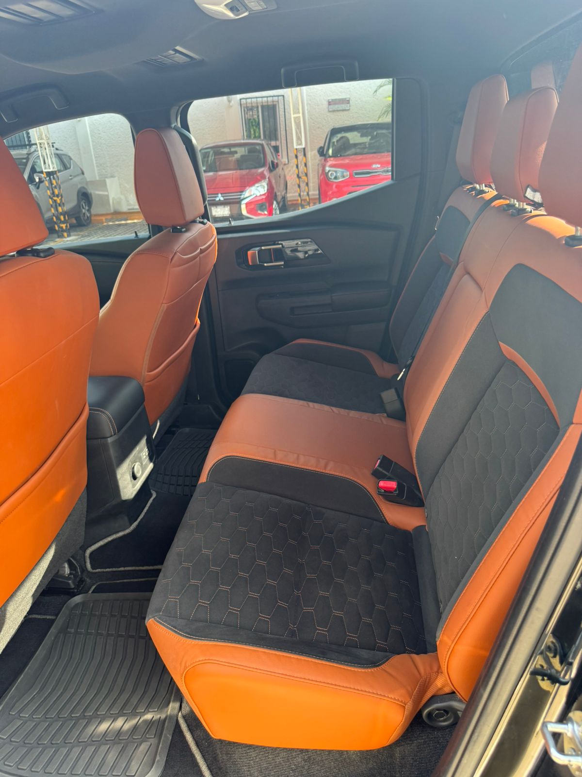 Mitsubishi L200 Gallery 5